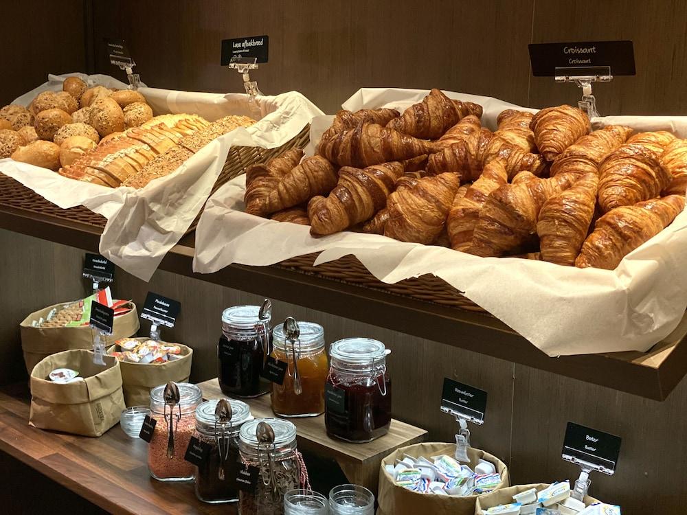 Fletcher Hotel-restaurant Zevenbergen-moerdijk Hotel 4*